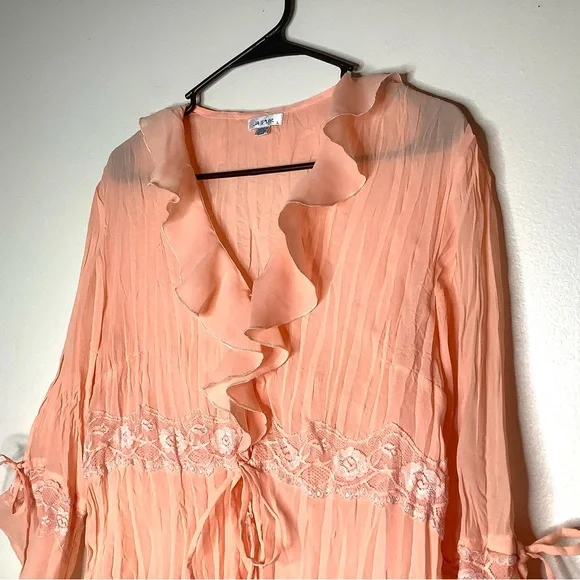 < Vintage Jaipur Peachy Ruffled Blouse > - Picture 5 of 6